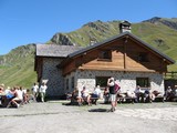 TMB066_S.jpg